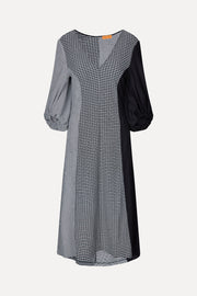 Stine Goya Three-Quarter Sleeve Midi Dress Dress Black / White